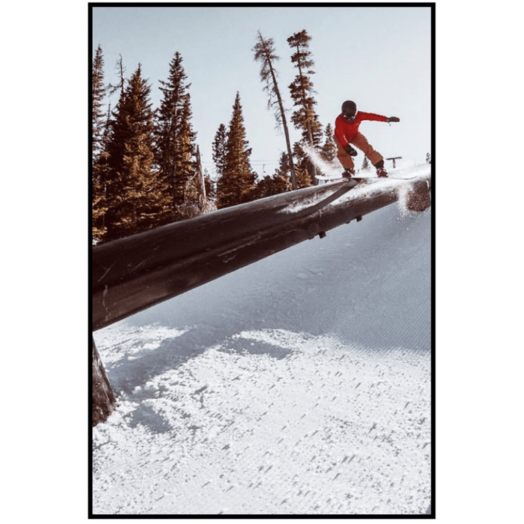 Full time - Snowboard Grinding rail